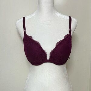 Victoria's Secret Lace Detail Push Up Bra